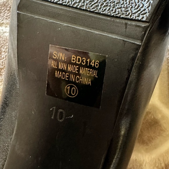 Italina Black Faux Leather w/ Chains High Heel Booties / Fold Over Ankle Boots. - Picture 10 of 12